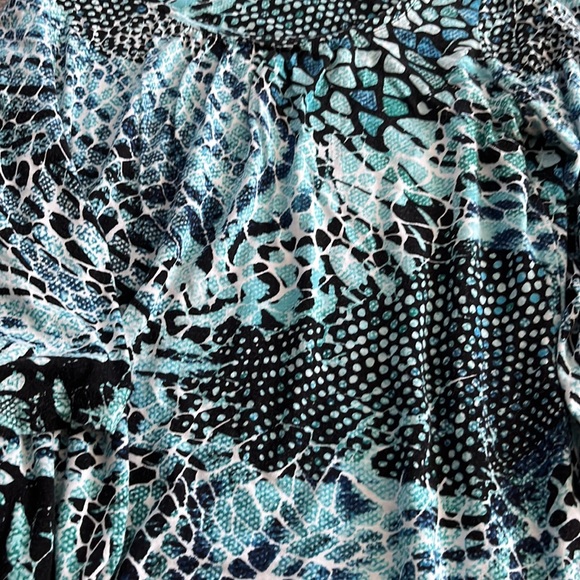 Chico’s set of multi-colored shirts sz.1 - Picture 2 of 5